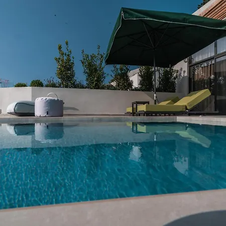 Anadeo Villas & Suites * Exanthia