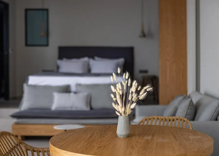 Anadeo & Hotel Exanthia